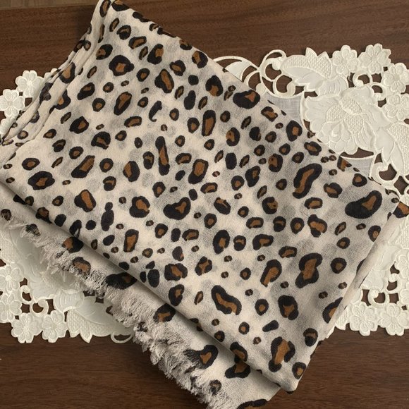 Lord and Taylor Leopard Print Wool Scarf - Picture 2 of 6